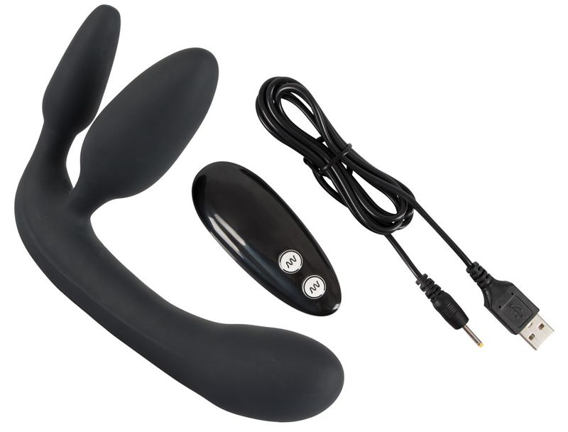 Strapless Strap-On Trio